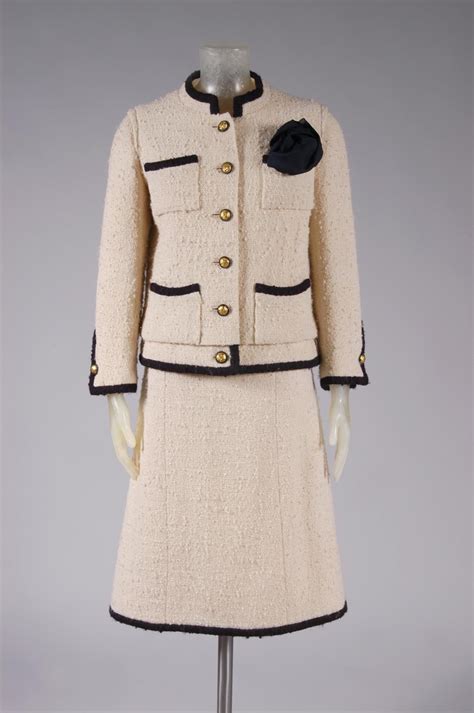 was the chanel suit created in the 1920s|vintage chanel suits.